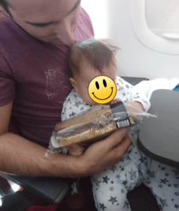 אוכל בטיסה עם תינוק